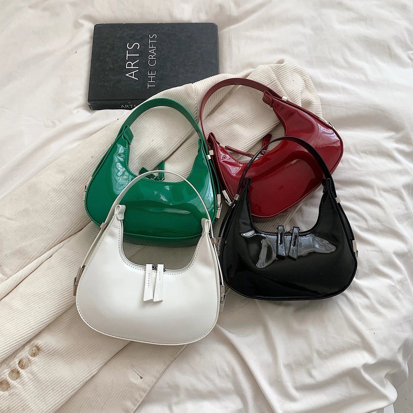 Vintage torebka w kształcie półksiężyca Bella™