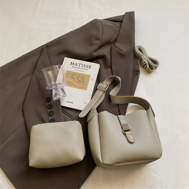 Iris™ – Nowoczesna torba typu bucket o skórzanym wyglądzie