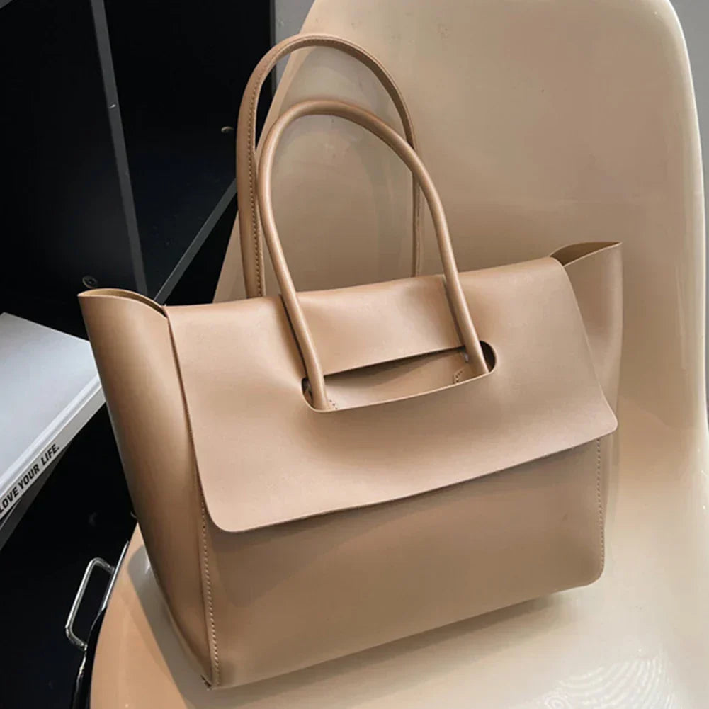 Tova™ – Minimalistyczna Torebka na Ramię z Ekoskóry