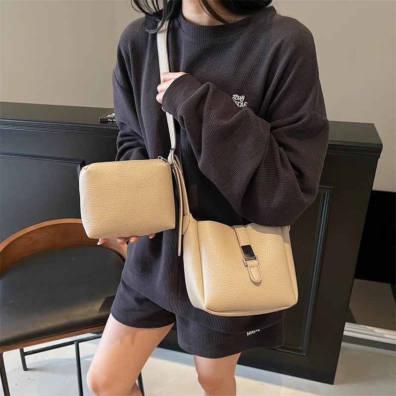 Iris™ – Nowoczesna torba typu bucket o skórzanym wyglądzie