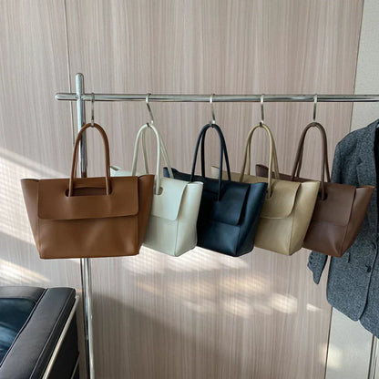 Tova™ – Minimalistyczna Torebka na Ramię z Ekoskóry