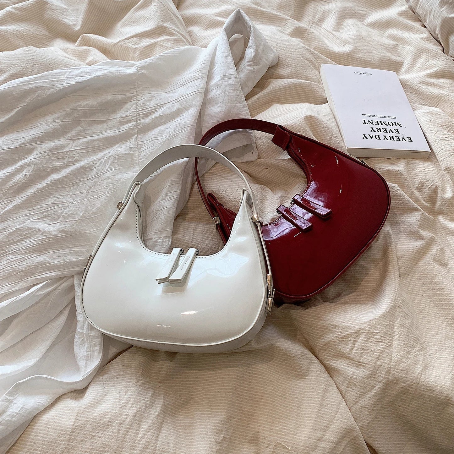 Vintage torebka w kształcie półksiężyca Bella™