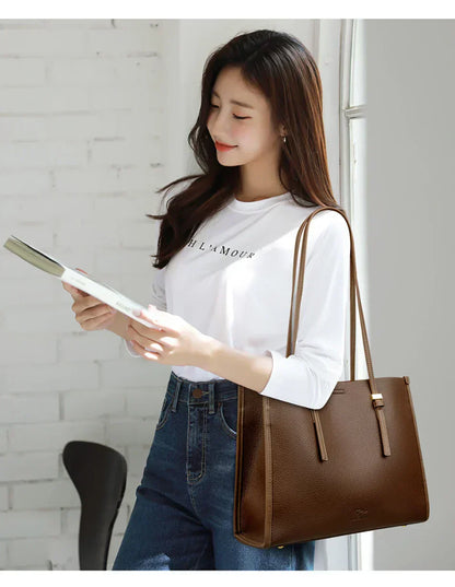 Elegancka torba na co dzień o skórzanym wyglądzie